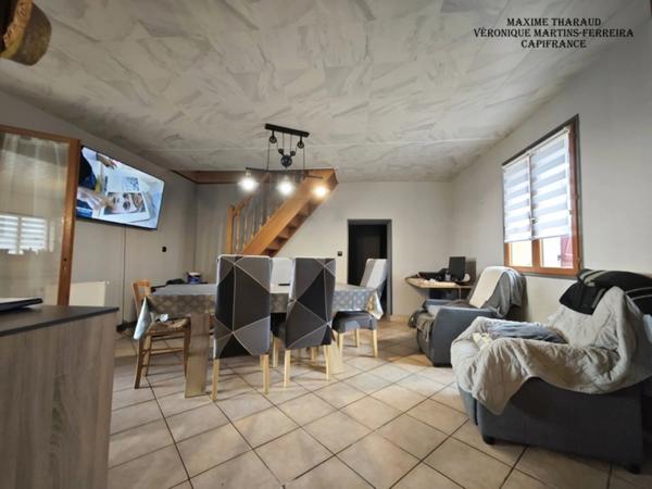 Maison familiale 7 pièces – 135 m² – MARSEILLES-LES-AUBIGNY