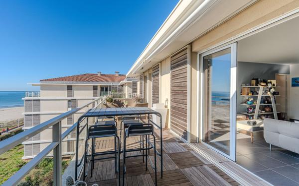 Appartement à vendre    4 pièces • 90 m2 Palavas-les-Flots