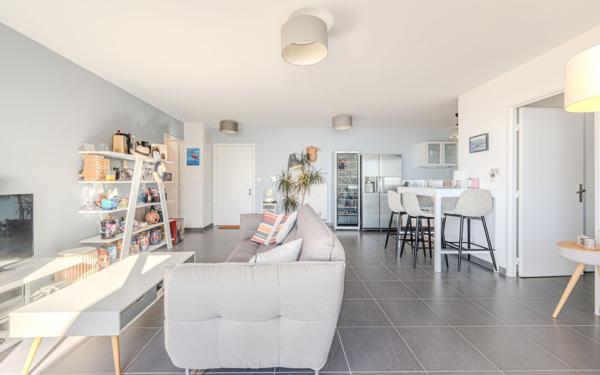 Appartement à vendre    4 pièces • 90 m2 Palavas-les-Flots