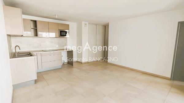 Appartement à FREJUS, 83600 - 2 pièces 49m²