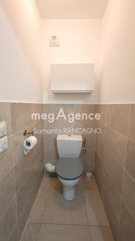 Appartement à FREJUS, 83600 - 2 pièces 49m²