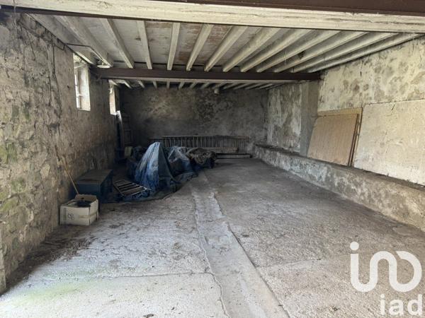 Grange 2 pièces de 260 m² à Villeneuve-la-Guyard (89340)