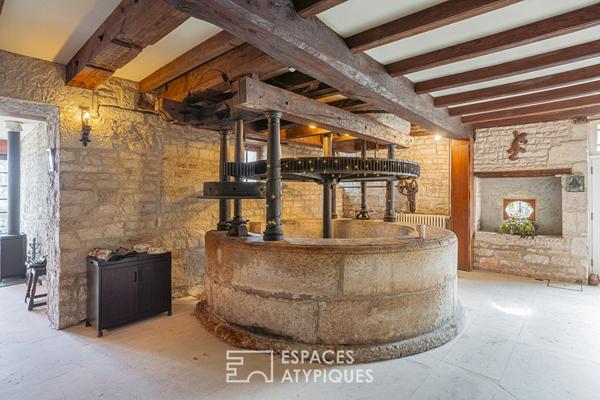 Ancien moulin aux maisons de charme et ses dépendances