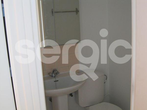 Location 1 Pieces 28 60200 Compiegne 43 0440 01 0035