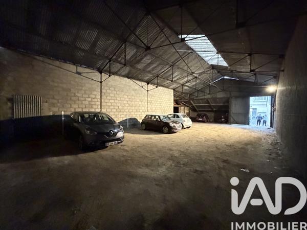 Maison à vendre 1 pièce 375 m² La Suze-sur-Sarthe