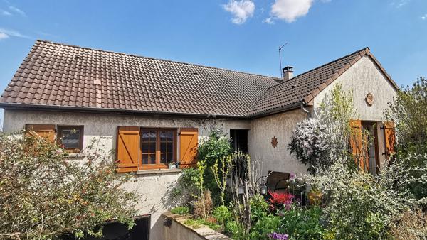 15 minutes à pied de la gare de Sannois - Confort de plain-pied ! €497 000 ** - Référence 25-3865