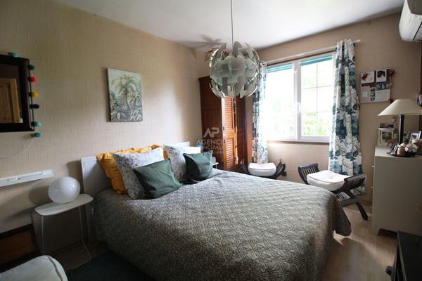 15 minutes à pied de la gare de Sannois - Confort de plain-pied ! €497 000 ** - Référence 25-3865