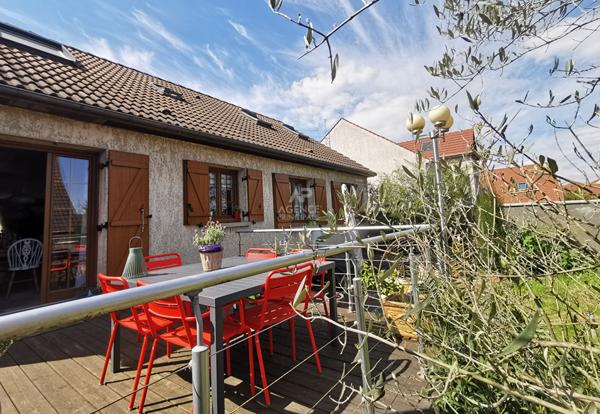 15 minutes à pied de la gare de Sannois - Confort de plain-pied ! €497 000 ** - Référence 25-3865