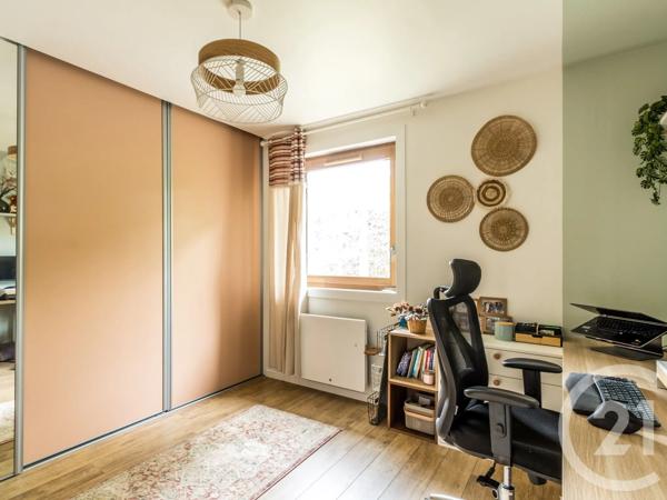 Maison à vendre  6 pièces - 120 m 2   MASSIEUX  - 01