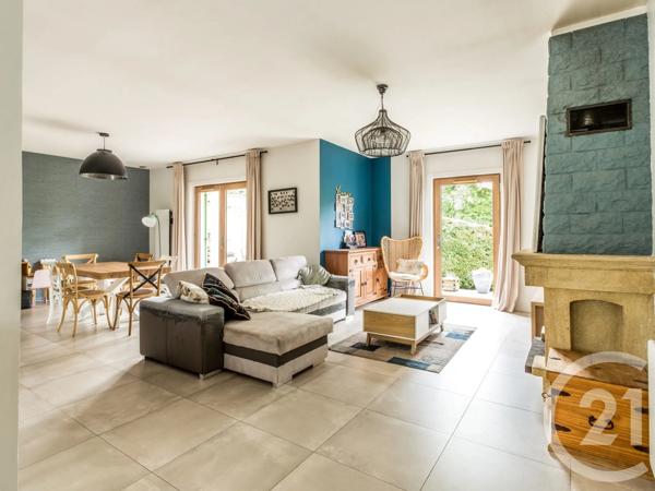 Maison à vendre  6 pièces - 120 m 2   MASSIEUX  - 01