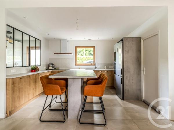 Maison à vendre  6 pièces - 120 m 2   MASSIEUX  - 01
