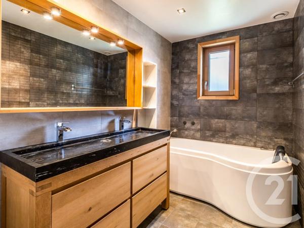 Maison à vendre  6 pièces - 120 m 2   MASSIEUX  - 01