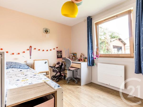 Maison à vendre  6 pièces - 120 m 2   MASSIEUX  - 01