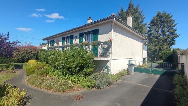 Maison La Genetouze 7 pièce(s) 94.26 m2