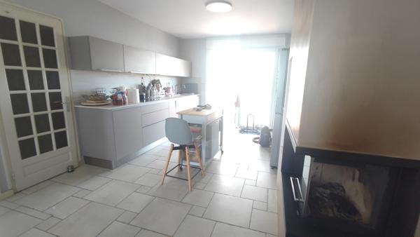 Maison La Genetouze 7 pièce(s) 94.26 m2