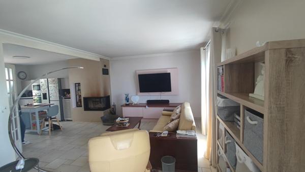 Maison La Genetouze 7 pièce(s) 94.26 m2