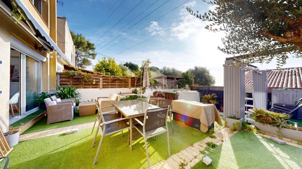 LA  PLANA - LA TRINITÉ :  UNE CHARMANTE MAISON 5 PIÈCES AVEC TERRASSE ET VUE MER.