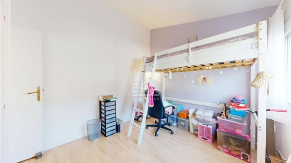 LA  PLANA - LA TRINITÉ :  UNE CHARMANTE MAISON 5 PIÈCES AVEC TERRASSE ET VUE MER.