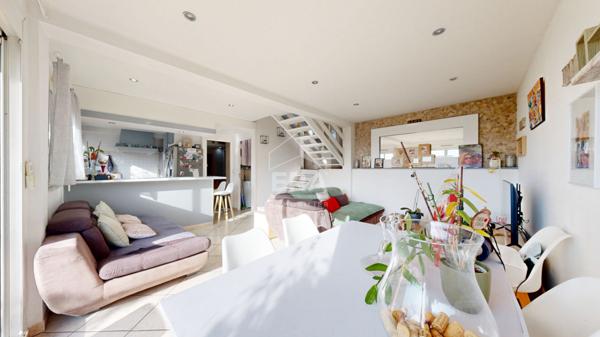 LA  PLANA - LA TRINITÉ :  UNE CHARMANTE MAISON 5 PIÈCES AVEC TERRASSE ET VUE MER.