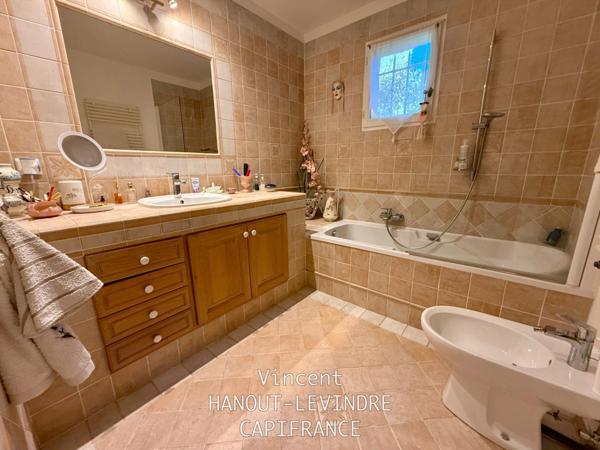 Maison à vendre 11 pièces SALERNES (83)