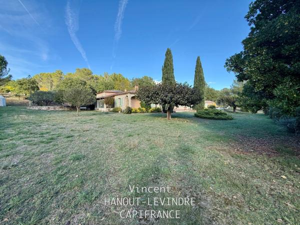 Maison à vendre 11 pièces SALERNES (83)