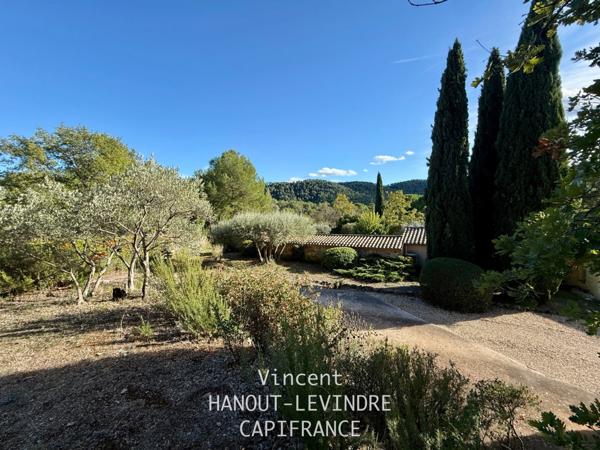 Maison à vendre 11 pièces SALERNES (83)