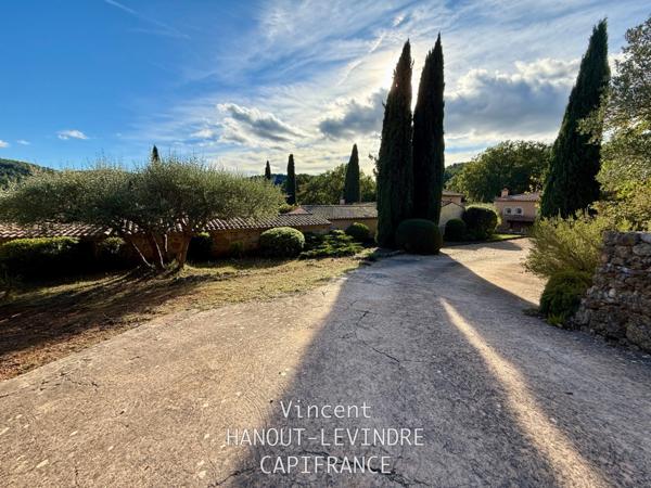 Maison à vendre 11 pièces SALERNES (83)