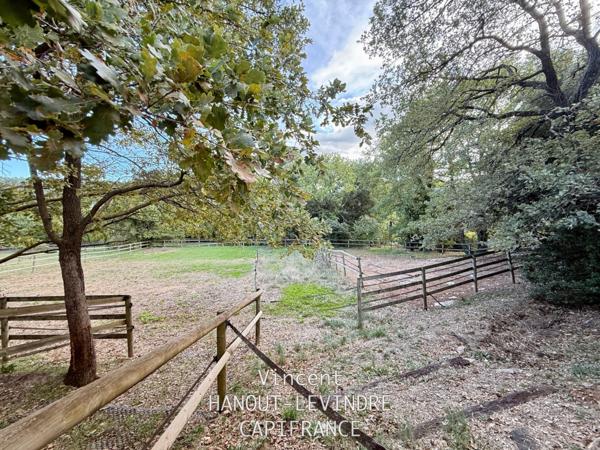 Maison à vendre 11 pièces SALERNES (83)