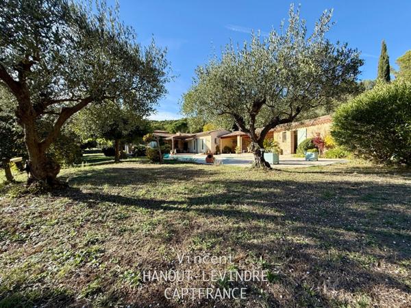 Maison à vendre 11 pièces SALERNES (83)