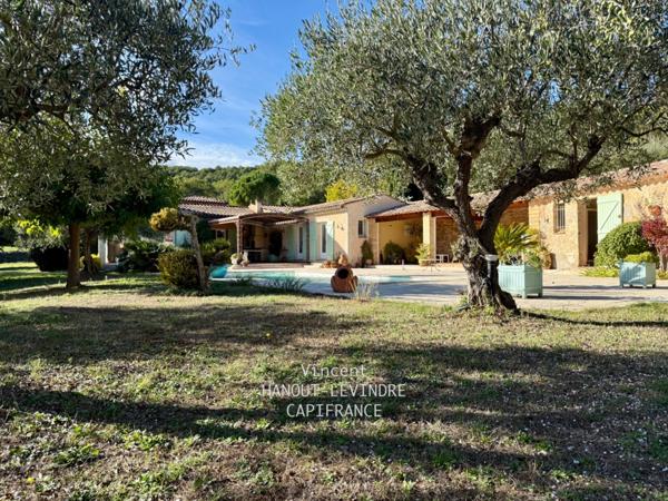 Maison à vendre 11 pièces SALERNES (83)