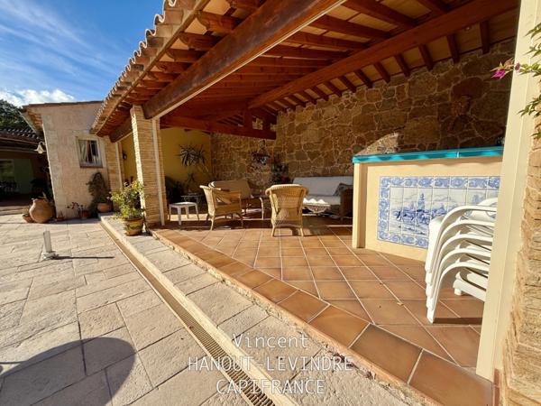 Maison à vendre 11 pièces SALERNES (83)