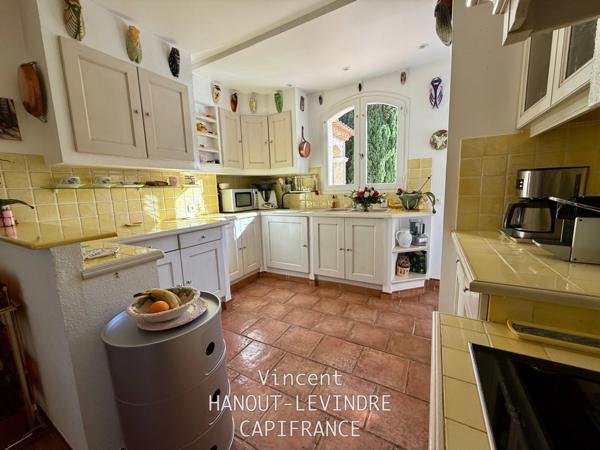 Maison à vendre 11 pièces SALERNES (83)