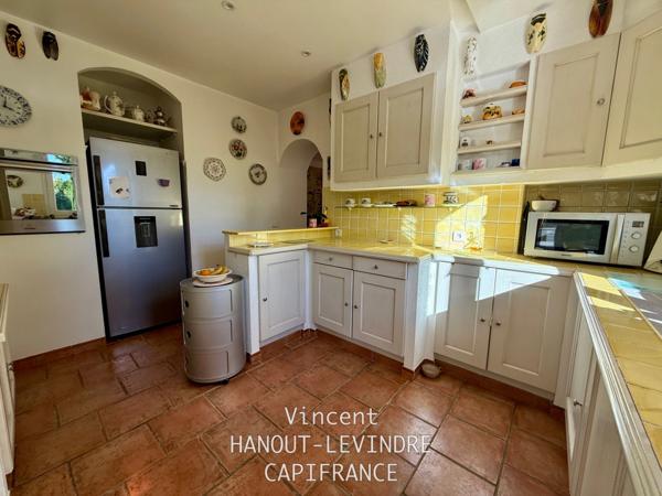 Maison à vendre 11 pièces SALERNES (83)