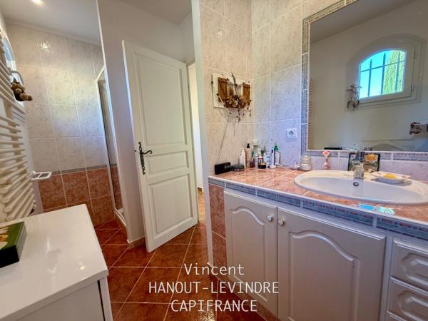Maison à vendre 11 pièces SALERNES (83)