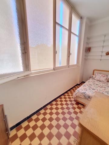 TOULON  MOURILLON centre Gd T1 de 32 m2 + loggia