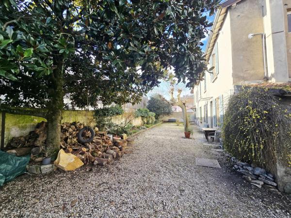 Superbe T3 en rez-de-jardin – Grande terrasse de 100 m² – Calme absolu