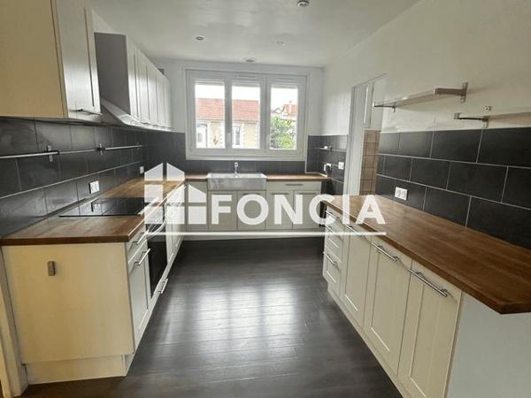 Location Maison 5 pièces 112 m² - 17 BIS RUE DES CHENES Vigneux Sur Seine 91270