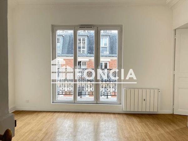 Location Appartement 2 pièces 31.6 m² - 12 RUE PHILIBERT LUCOT Paris 75013