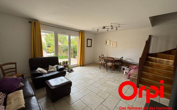 Maison à vendre    6 pièces • 114,68 m2 Montigny-le-Bretonneux
