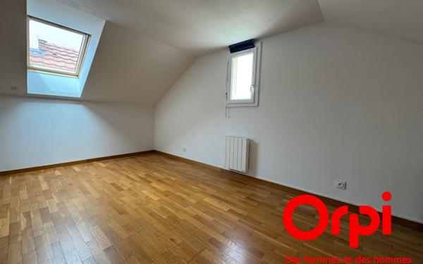 Maison à vendre    6 pièces • 114,68 m2 Montigny-le-Bretonneux