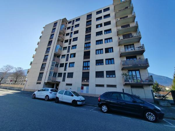 Appartement à vendre    4 pièces • 105 m2 Fontaine