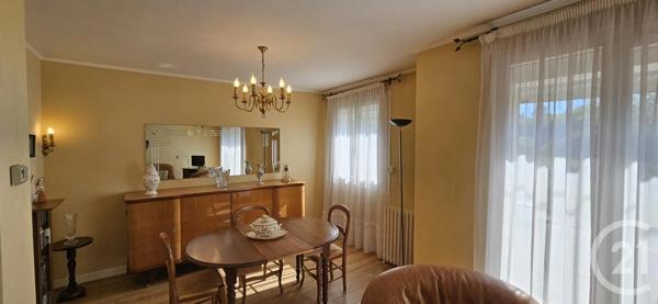 Maison à vendre  5 pièces - 127 m 2   MONTLUCON  - 03