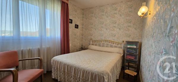 Maison à vendre  5 pièces - 127 m 2   MONTLUCON  - 03