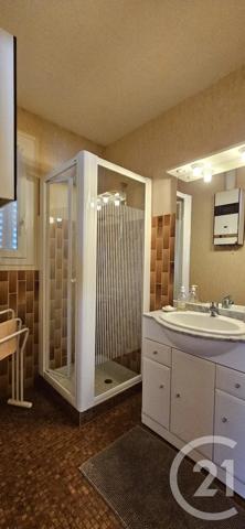 Maison à vendre  5 pièces - 127 m 2   MONTLUCON  - 03