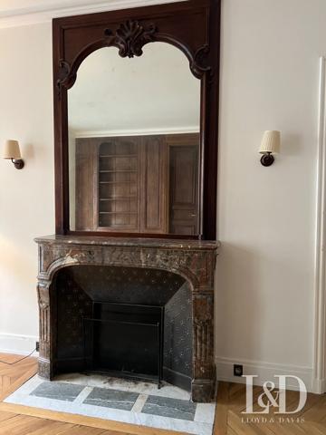 Appartement Haussmannien – 165 m² – Premier Étage avec Ascenseur – Rue Calme