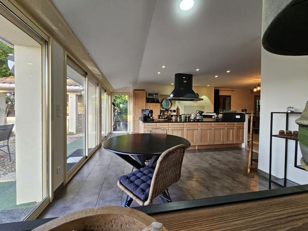 Propriété équestre de 5 hectares, entièrement clos, maison de plain pied 210m² annexe 130m²
