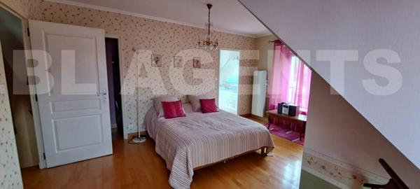 Vivre et Investir : Deux Résidences de Luxe sur un Même Terrain