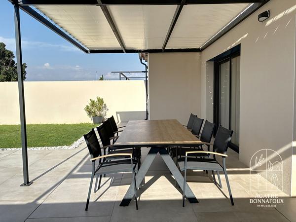 Villa familiale 145 m2 4 chambres avec piscine et garage