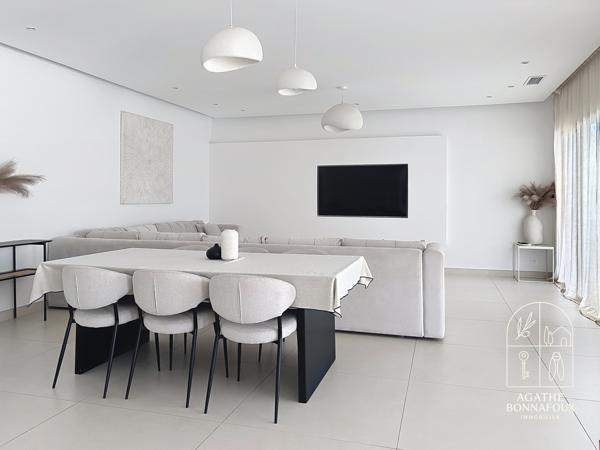 Villa familiale 145 m2 4 chambres avec piscine et garage