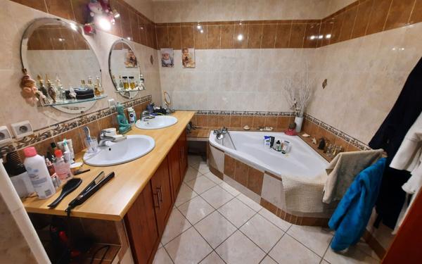 Appartement à vendre    4 pièces • 88 m2 Habère-Poche